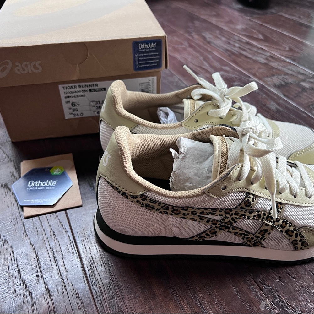 ASICS Tiger Runner Leopard Print - Picture 2 of 6